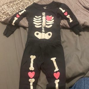 Carters 9m bone pajamas